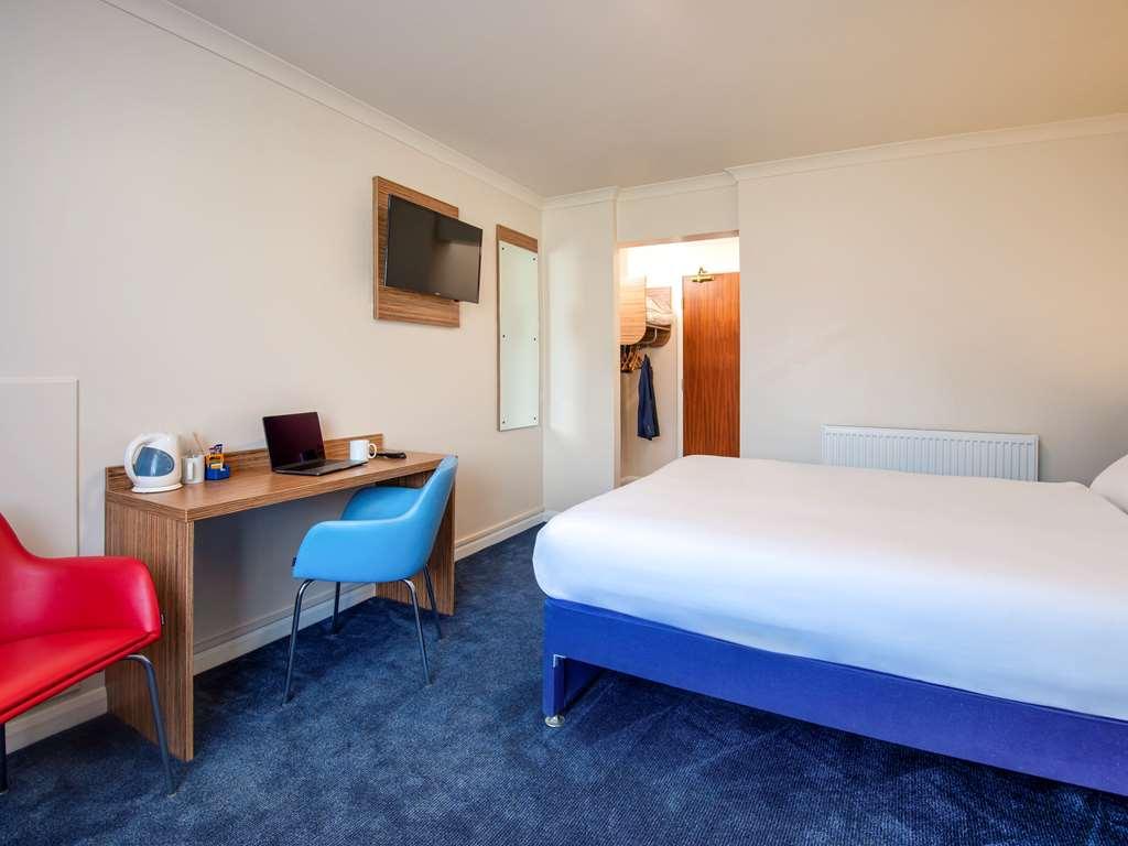 Ibis Budget West Thurrock Grays Room photo